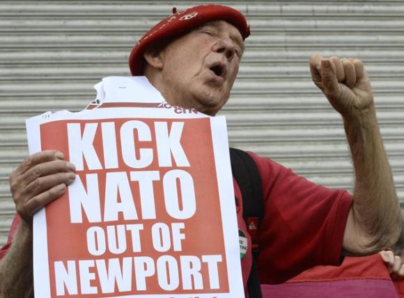 Protestas contra la cumbre de la OTAN en Gales 5